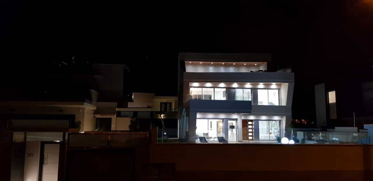4 soveværelse Villa til salg i Dehesa de Campoamor med swimmingpool - € 1.290.000 (Ref: 7375832)