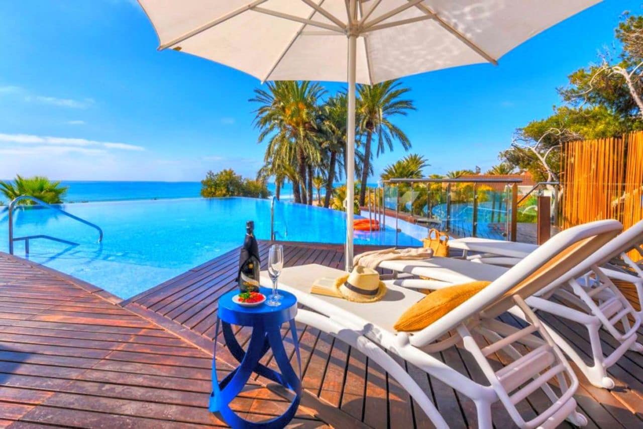 4 soveværelse Villa til salg i Dehesa de Campoamor med swimmingpool - € 1.290.000 (Ref: 7375832)
