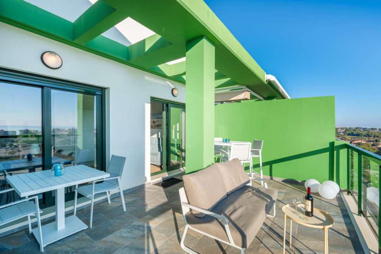 2 Zimmer Apartment zu verkaufen in Mil Palmeras mit Pool - 284.900 € (Ref: 7515331)