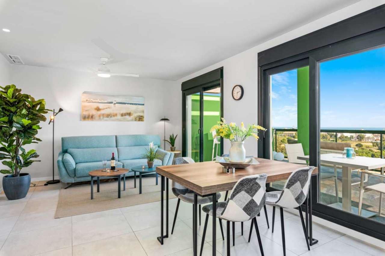 2 Zimmer Apartment zu verkaufen in Mil Palmeras mit Pool - 284.900 € (Ref: 7515331)