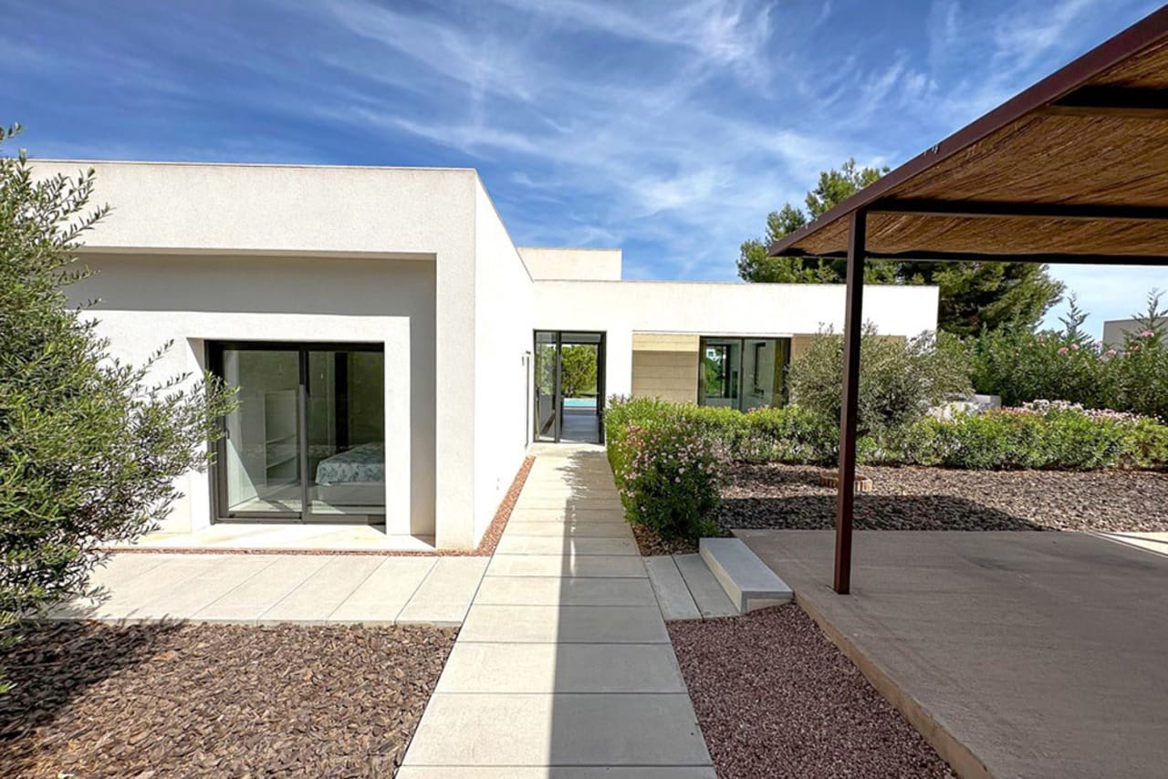 3 soveværelse Bungalow til salg i Las Colinas Golf med swimmingpool garage - € 1.150.000 (Ref: 7515338)
