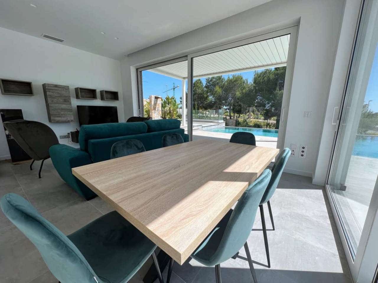 3 makuuhuone Huvila myytävänä paikassa Las Colinas Golf mukana uima-altaan - 695 000 € (Ref: 7515355)