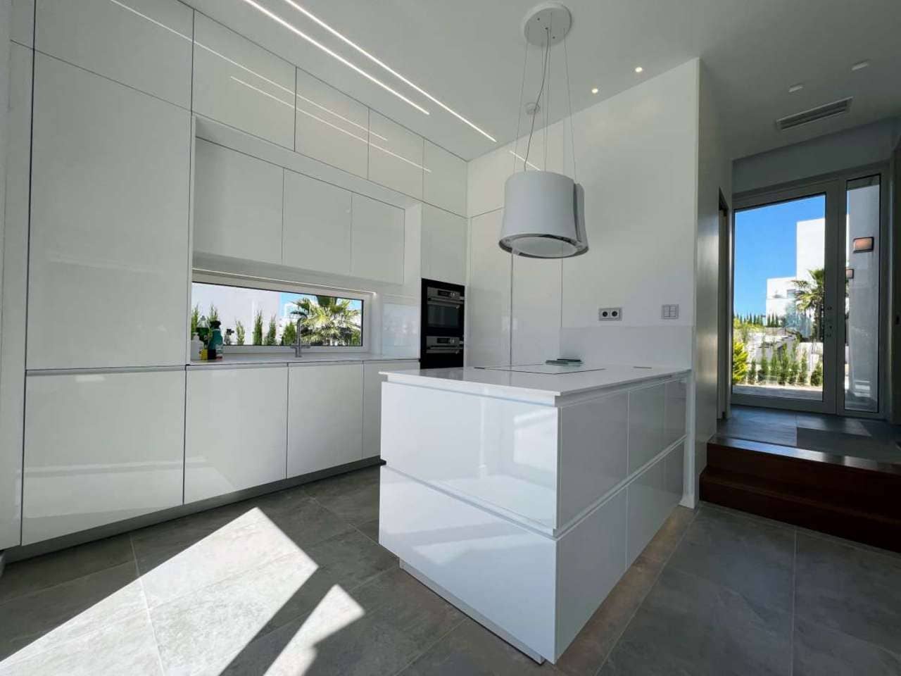 3 makuuhuone Huvila myytävänä paikassa Las Colinas Golf mukana uima-altaan - 695 000 € (Ref: 7515355)