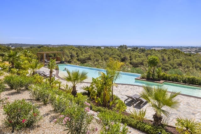 2 bedroom Apartment for sale in Las Colinas Golf, Orihuela with pool - € 439,000 (Ref: 7697345)