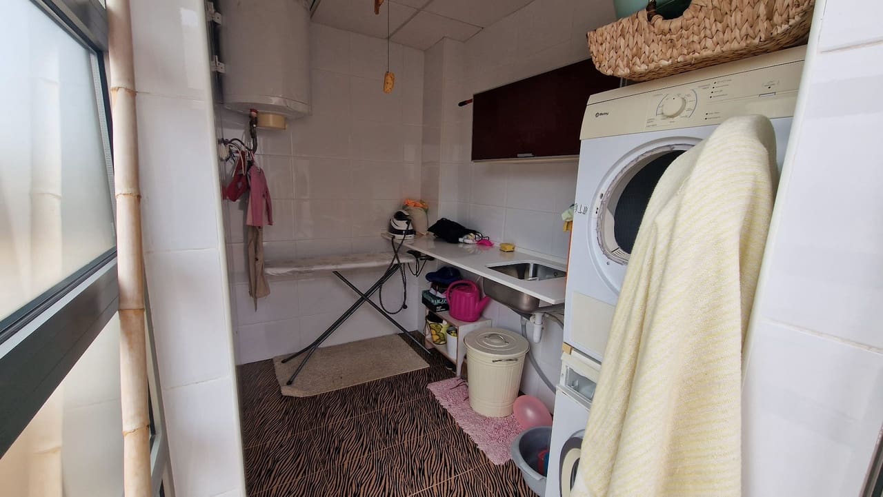 Casa de 3 habitaciones en Formentera del Segura en venta - 195.000 € (Ref: 7726799)