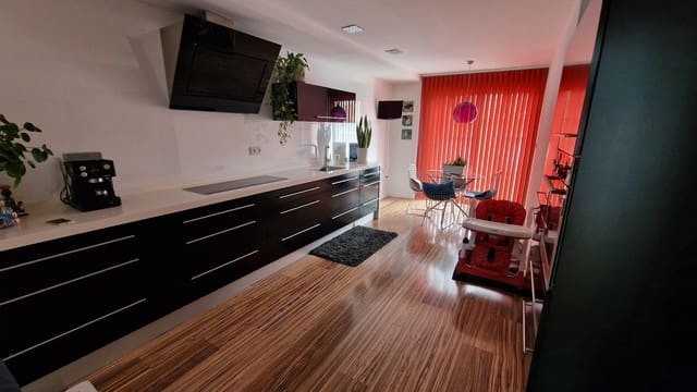 3 makuuhuone Omakotitalo myytävänä paikassa Formentera del Segura - 195 000 € (Ref: 7726799)