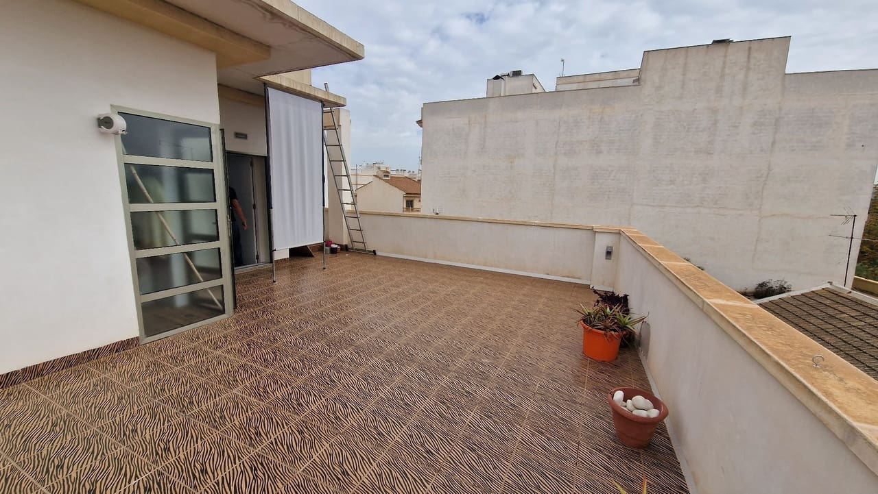 Casa de 3 habitaciones en Formentera del Segura en venta - 195.000 € (Ref: 7726799)