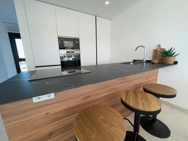 2 quarto Apartamento para venda em La Zenia, Orihuela com piscina garagem - 273 900 € (Ref: 7891908)