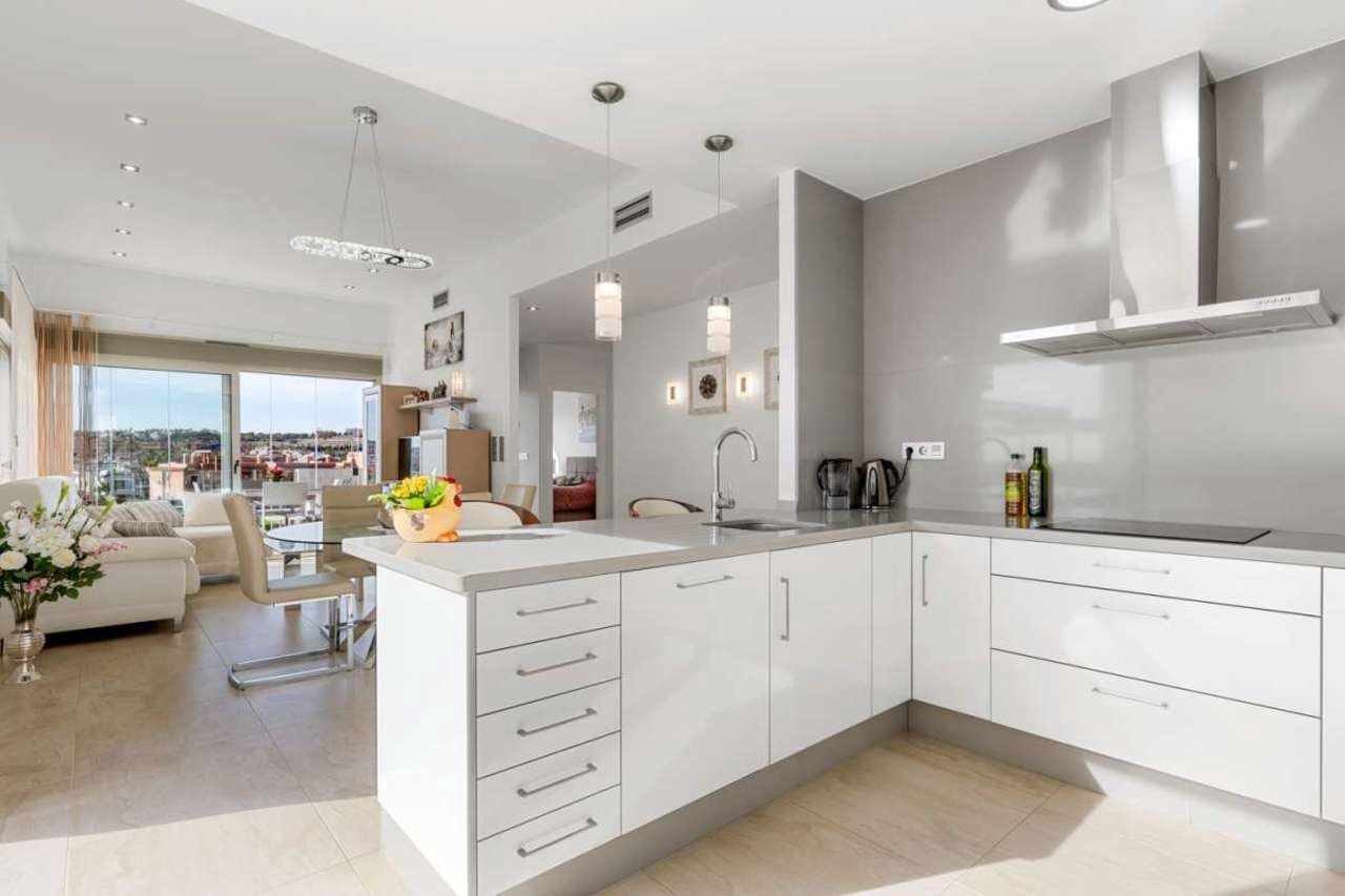 3 camera da letto Villa in vendita in Villamartin con piscina - 465.000 € (Rif: 7980212)