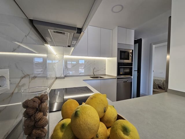 2 slaapkamer Appartement te koop in Los Altos met zwembad garage - € 250.000 (Ref: 8016371)