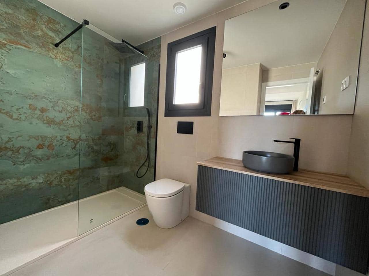 2 sypialnia Apartament na sprzedaż w La Veleta z basenem garażem - 285 000 € (Ref: 8016372)