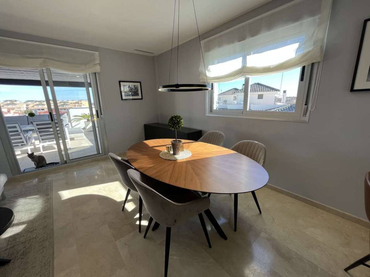 3 quarto Apartamento para venda em Villamartin com piscina - 309 950 € (Ref: 8045953)