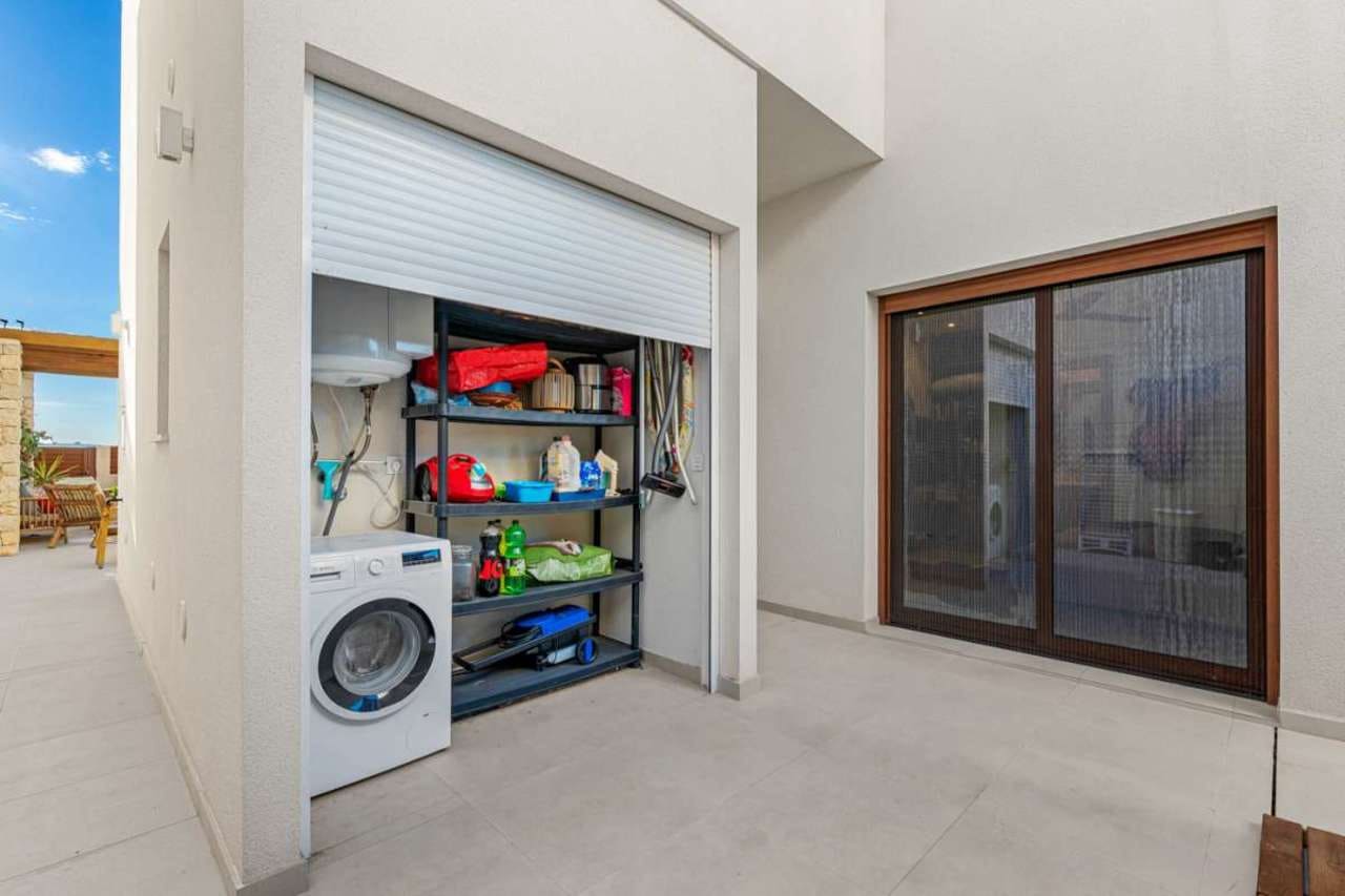 3 soverom Villa til salgs i Benijofar med svømmebasseng - € 355 900 (Ref: 8049512)