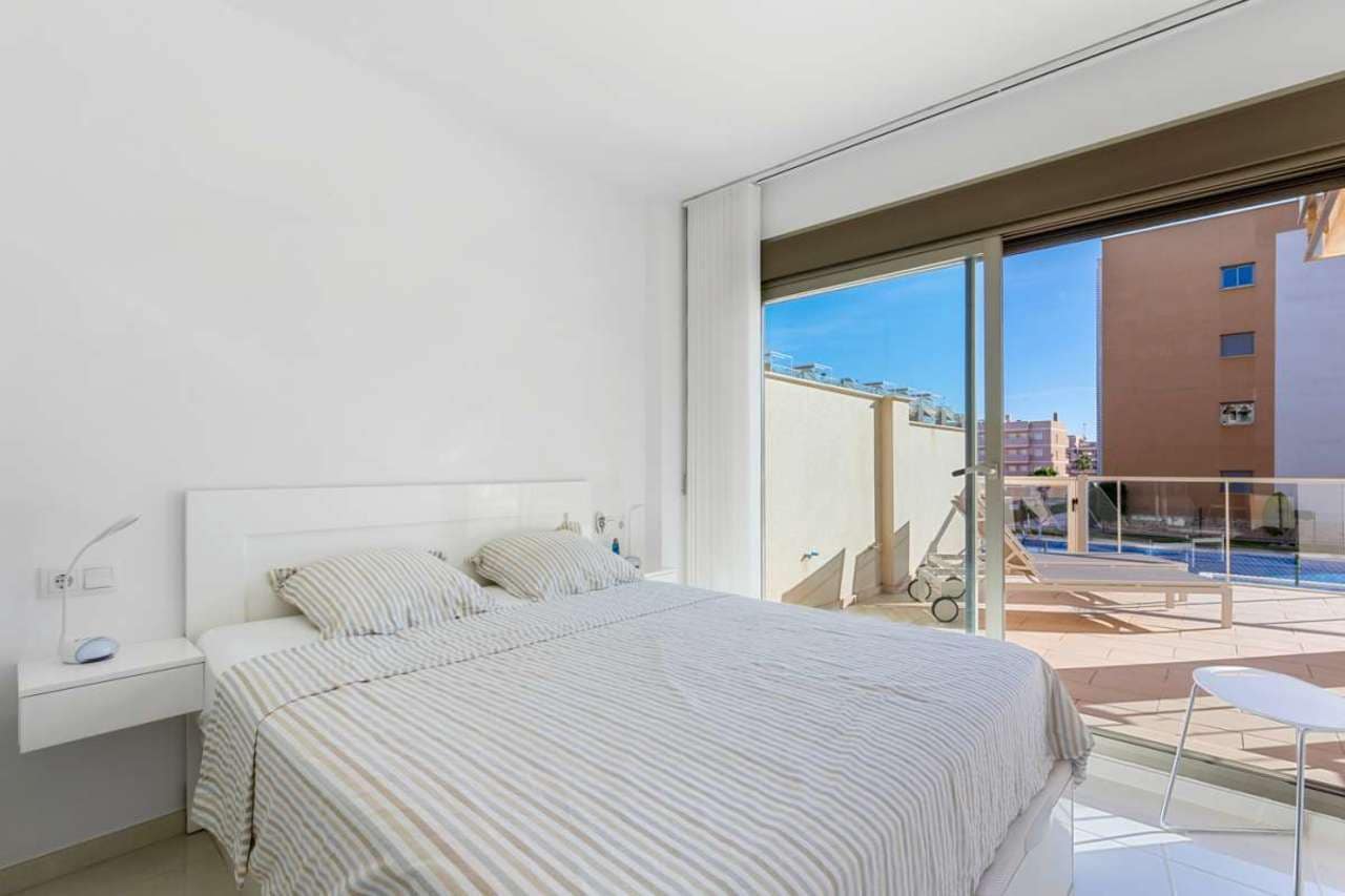 2 chambre Appartement à vendre à Villamartin avec piscine - 275 000 € (Ref: 8061916)