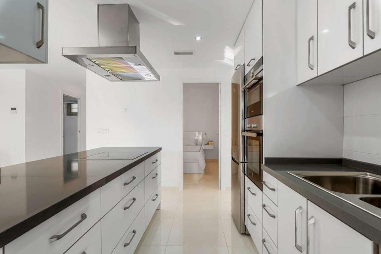 2 chambre Appartement à vendre à Villamartin avec piscine - 275 000 € (Ref: 8061916)