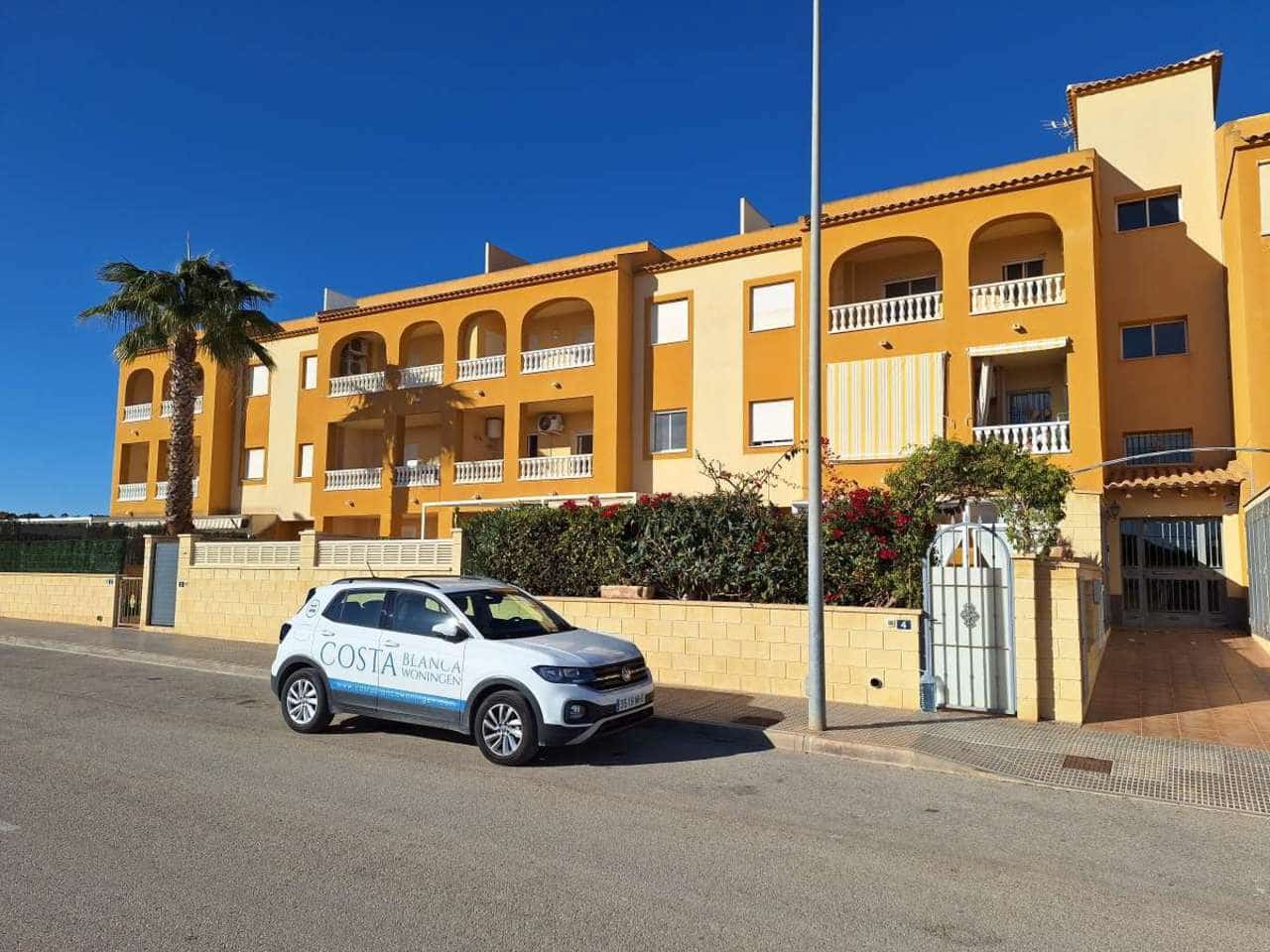 3 soveværelse Lejlighed til salg i Villamartin med swimmingpool - € 164.900 (Ref: 8099984)