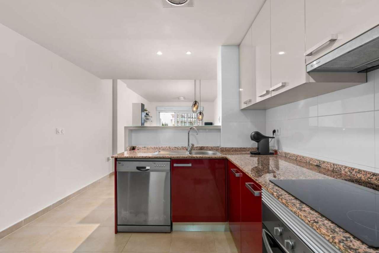 2 makuuhuone Huoneisto myytävänä paikassa Villamartin mukana uima-altaan - 177 000 € (Ref: 8102041)