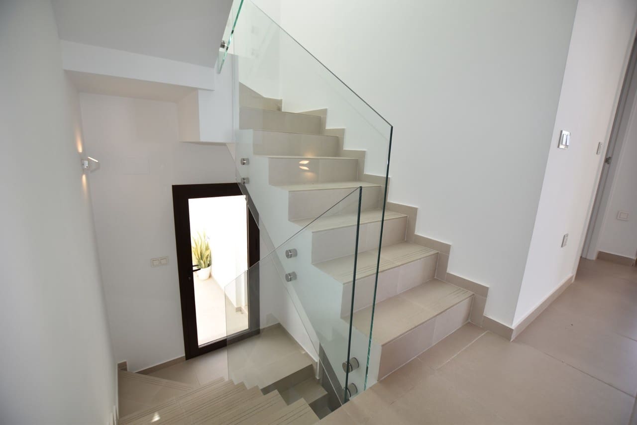 3 slaapkamer Villa te koop in Benijofar met zwembad - € 440.000 (Ref: 8132783)
