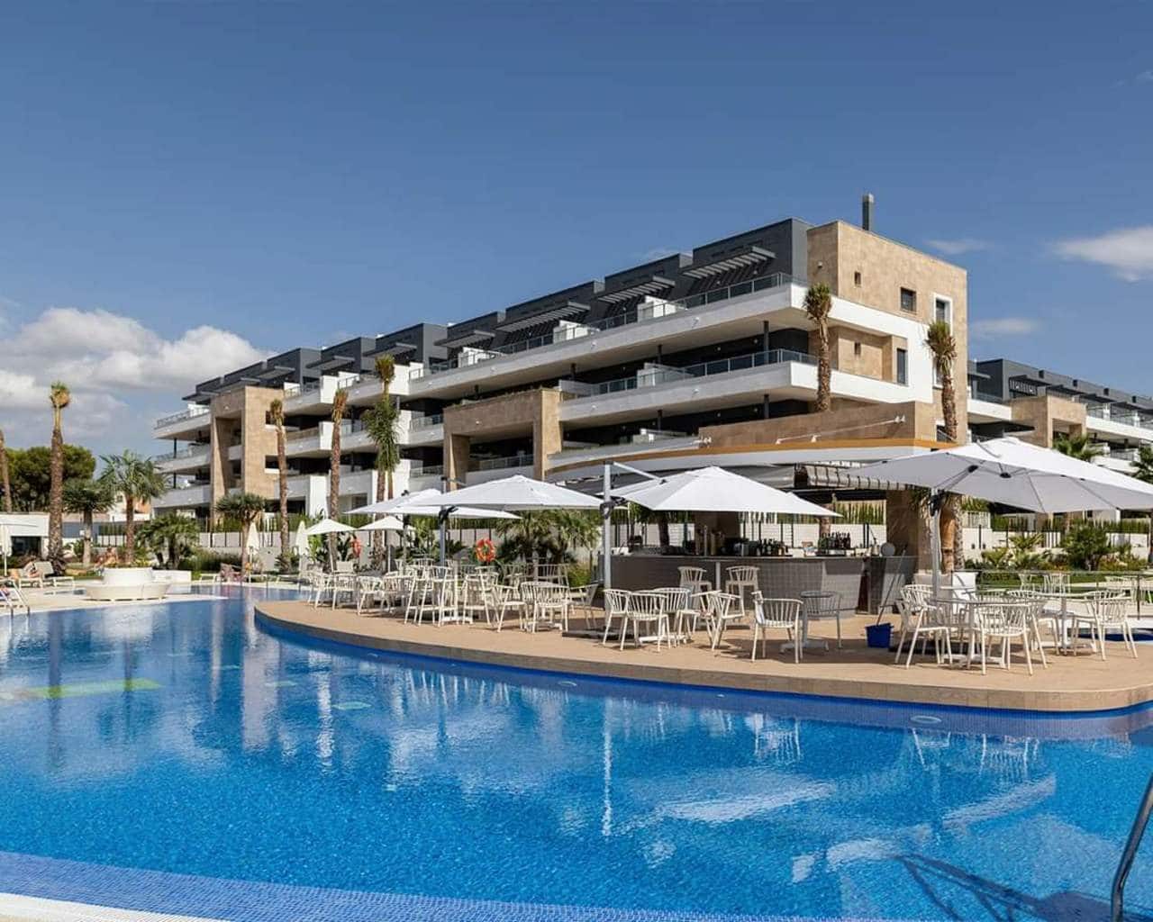 2 slaapkamer Appartement te koop in Playa Flamenca met zwembad garage - € 348.000 (Ref: 8158931)