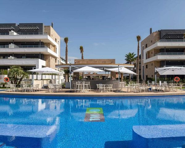 2 Zimmer Apartment zu verkaufen in Playa Flamenca, Orihuela mit Pool Garage - 348.000 € (Ref: 8158931)