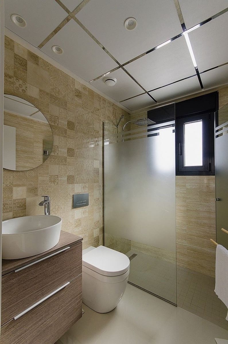 4 bedroom Villa for sale in Playa Honda with pool - € 682,000 (Ref: 8206138)