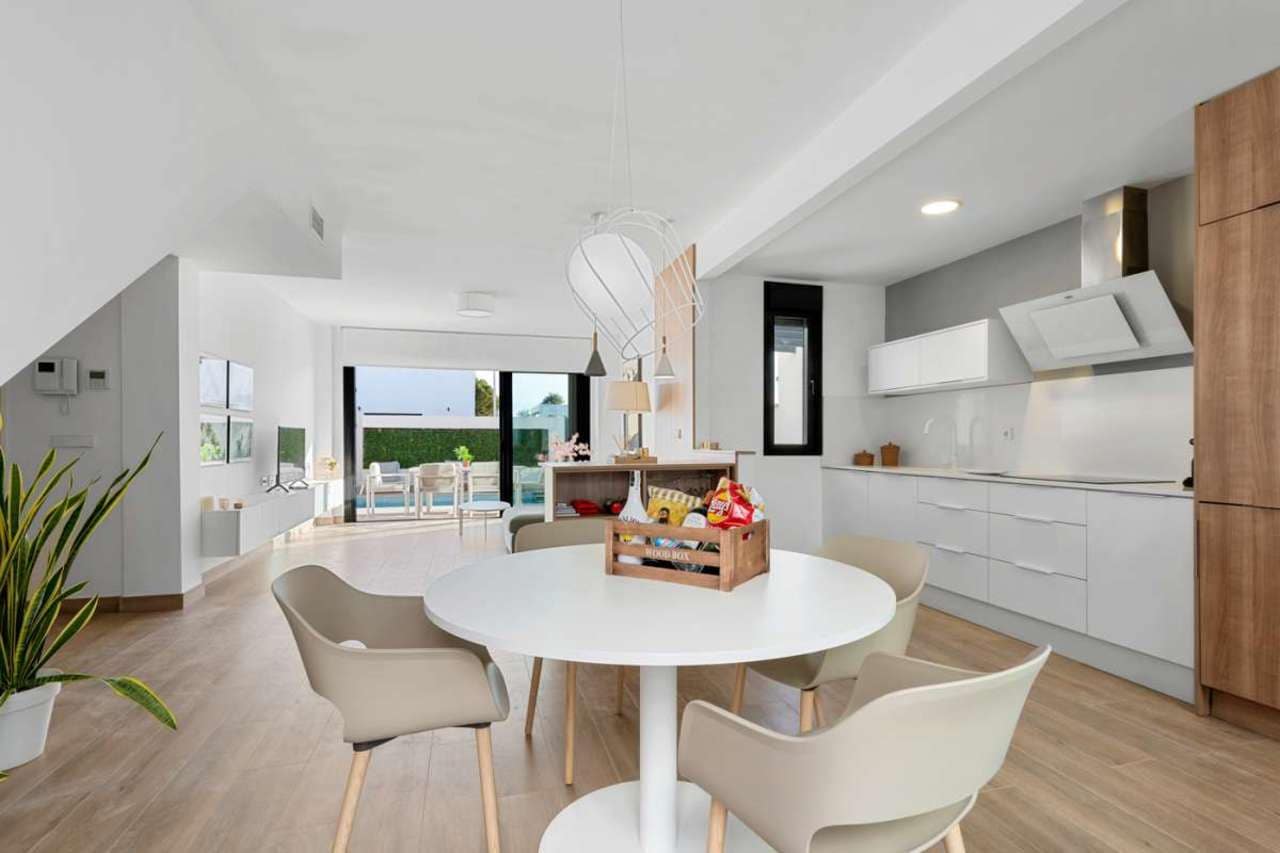 3 chambre Villa/Maison à vendre à Roda avec piscine - 425 000 € (Ref: 8206161)