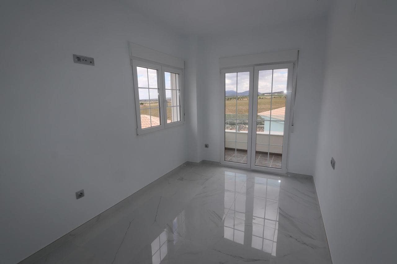 4 bedroom Villa for sale in Pinoso with pool - € 423,000 (Ref: 8206202)