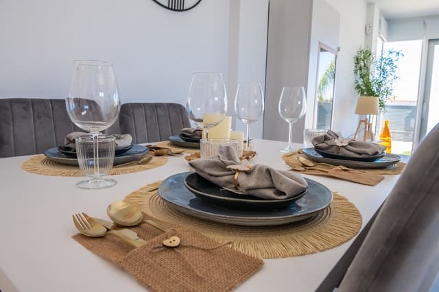 3 soveværelse Villa til salg i Centro, Los Alcázares med swimmingpool garage - € 439.000 (Ref: 8206237)