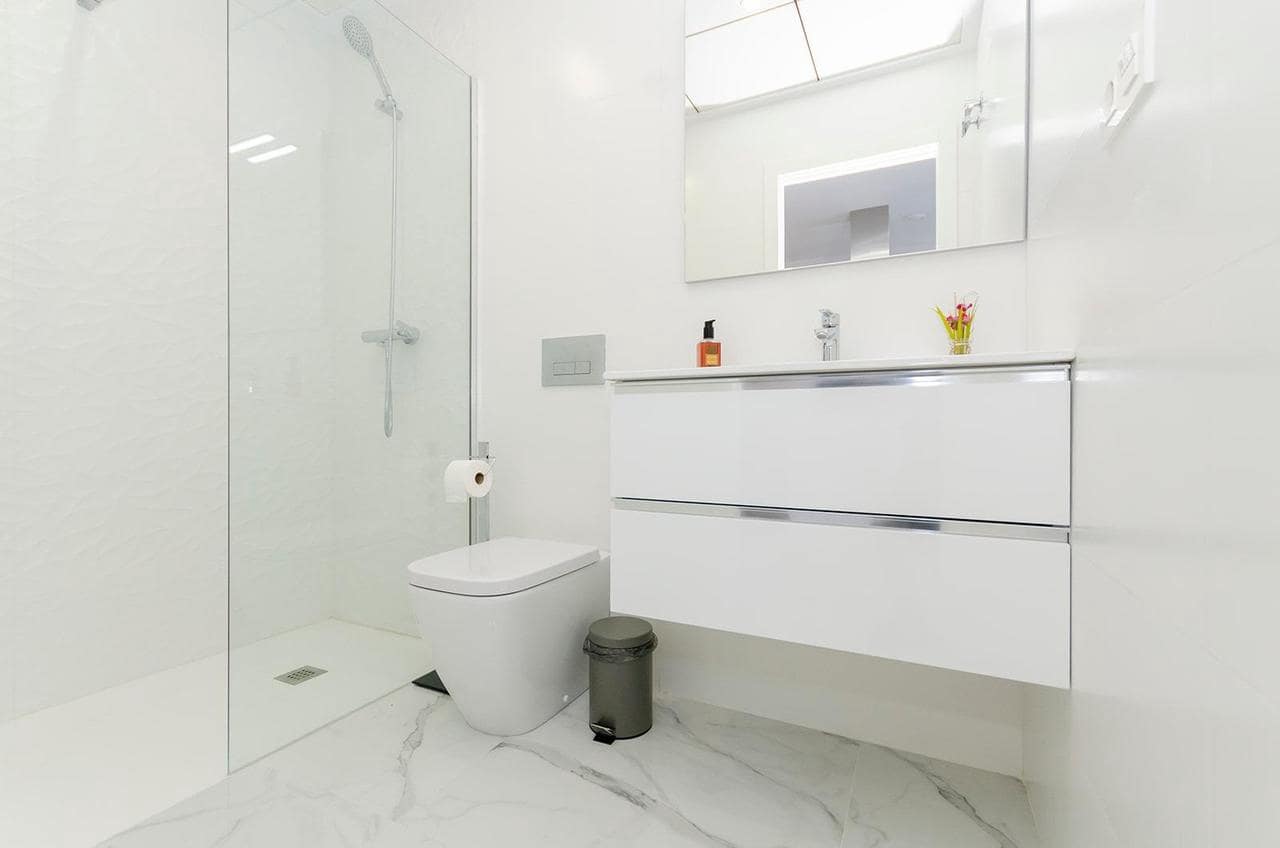 3 slaapkamer Villa te koop in Torrevieja met zwembad - € 424.000 (Ref: 8209042)