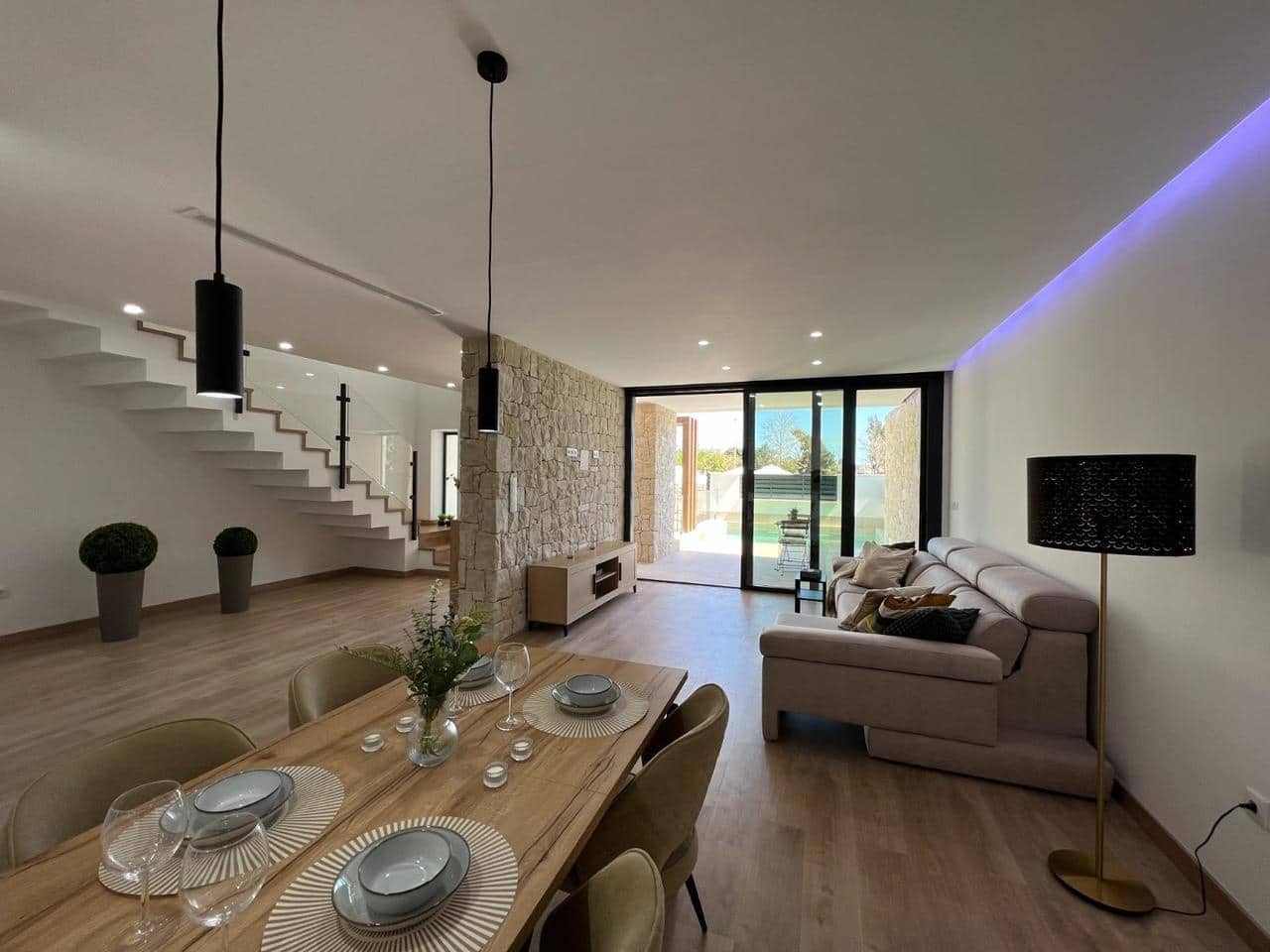 3 soveværelse Byhus til salg i Dolores med swimmingpool - € 295.000 (Ref: 8230222)