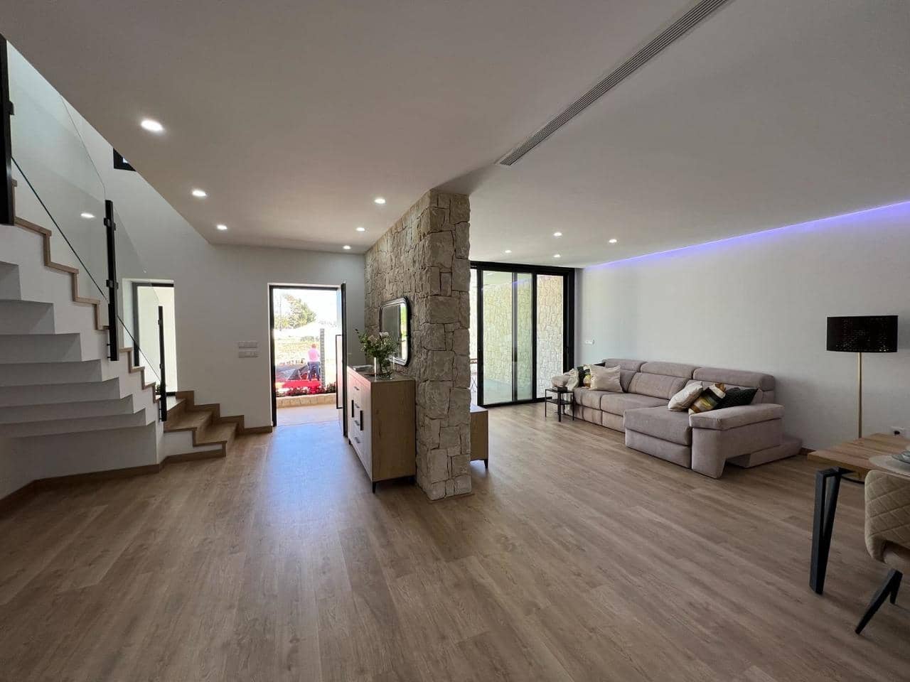 3 soveværelse Byhus til salg i Dolores med swimmingpool - € 295.000 (Ref: 8230222)