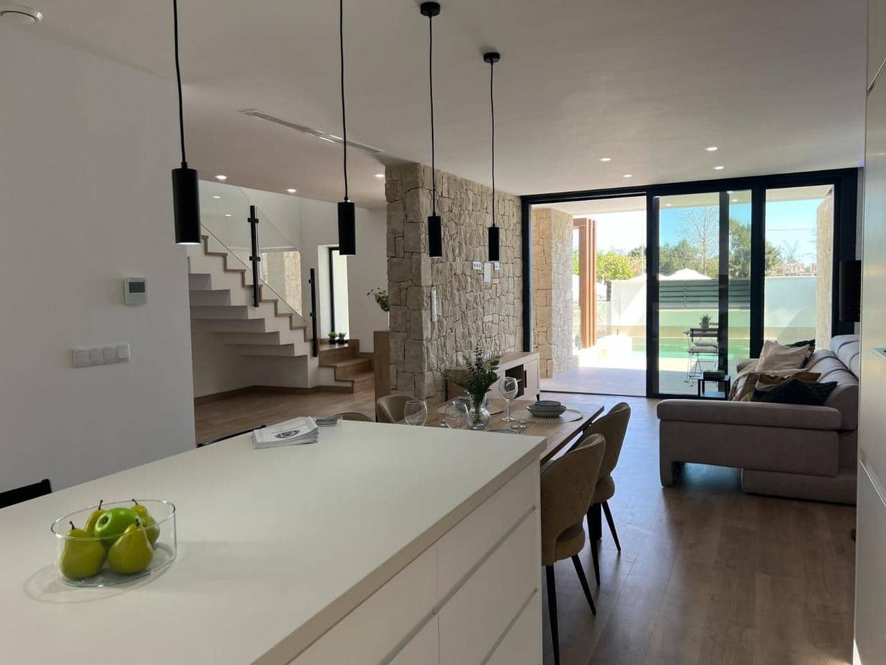 3 soveværelse Byhus til salg i Dolores med swimmingpool - € 295.000 (Ref: 8230222)