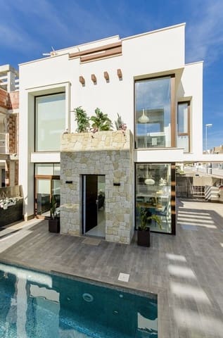 3 soverom Villa til salgs i Los Montesinos med svømmebasseng garasje - € 485 000 (Ref: 8251478)