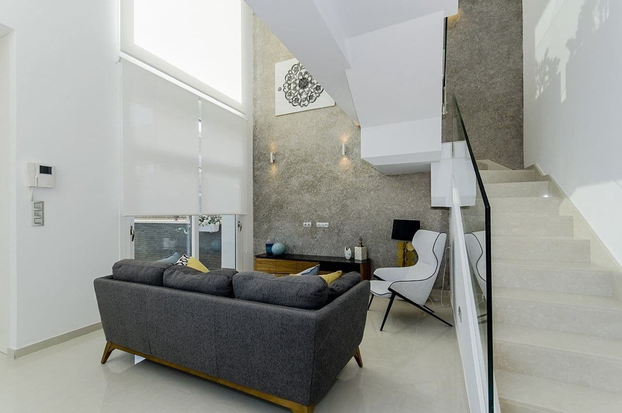 3 sypialnia Willa na sprzedaż w Los Montesinos z basenem garażem - 525 000 € (Ref: 8251478)