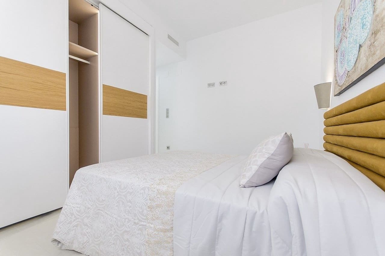 3 sypialnia Willa na sprzedaż w Los Montesinos z basenem garażem - 525 000 € (Ref: 8251478)