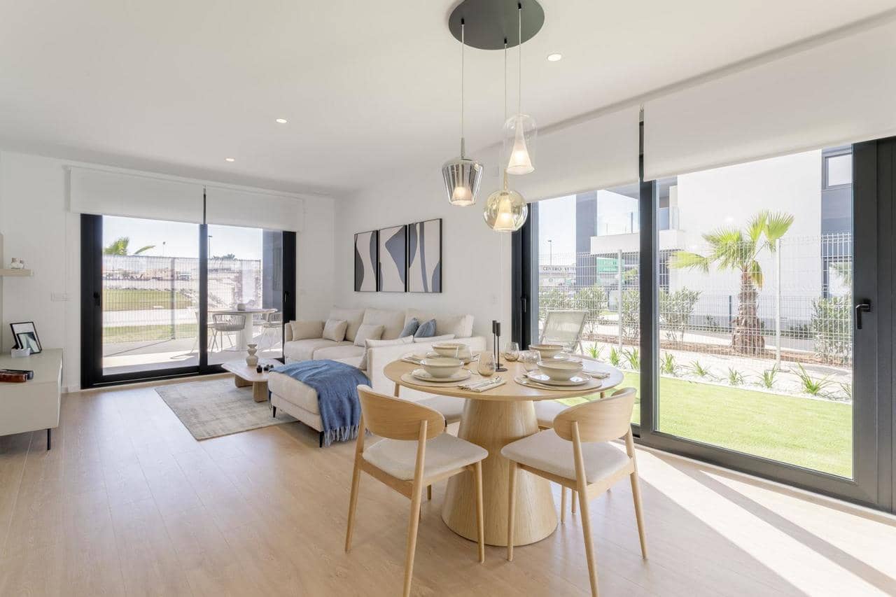 3 bedroom Penthouse for sale in Torrevieja with pool garage - € 540,000 (Ref: 8252273)