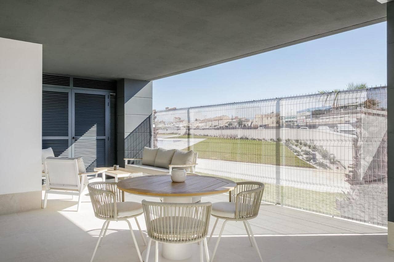 3 bedroom Penthouse for sale in Torrevieja with pool garage - € 540,000 (Ref: 8252273)