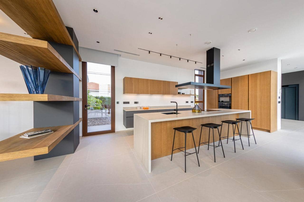 5 soveværelse Villa til salg i Benidorm med swimmingpool garage - € 2.825.000 (Ref: 8271600)