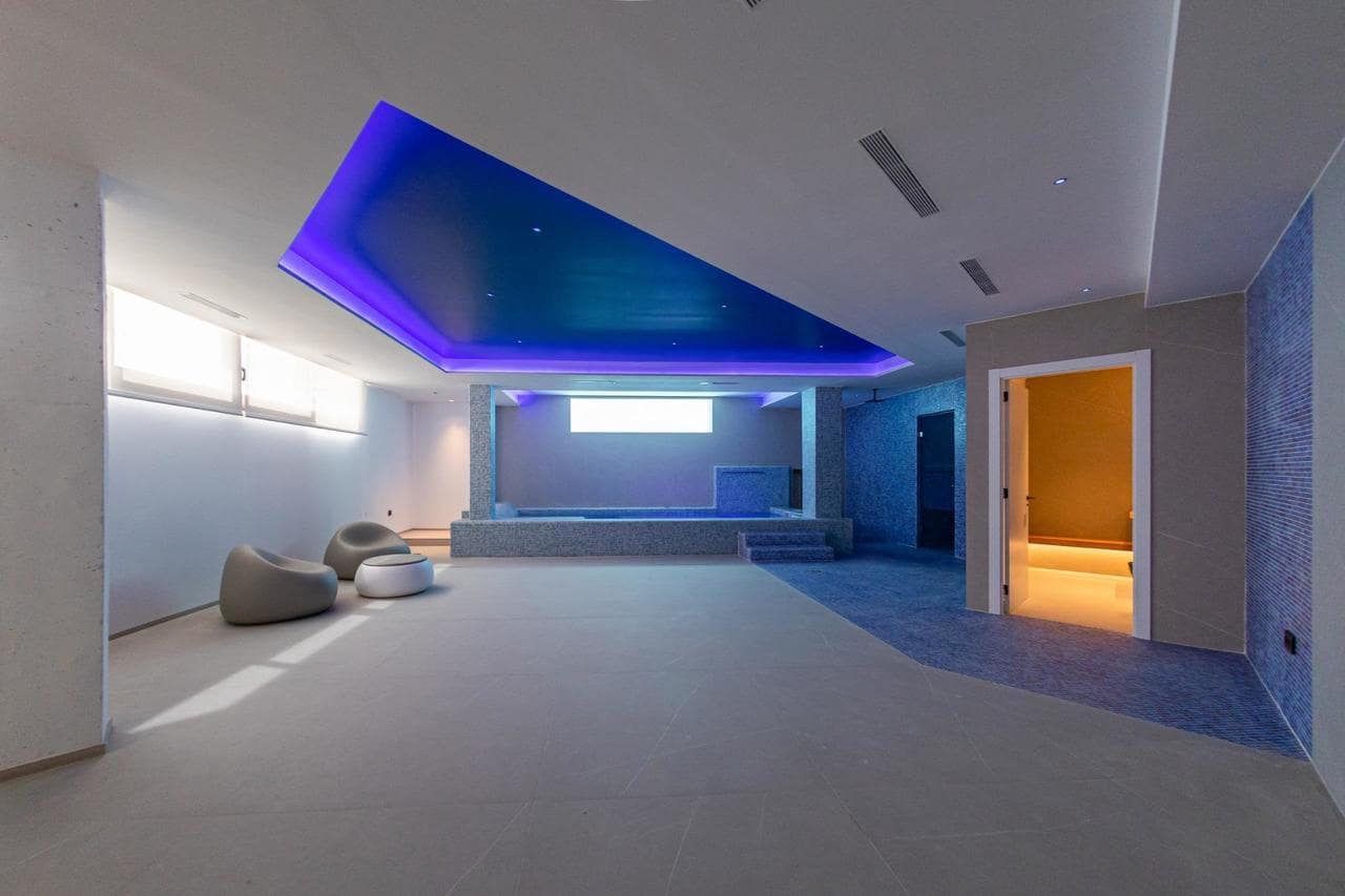 5 soveværelse Villa til salg i Benidorm med swimmingpool garage - € 2.825.000 (Ref: 8271600)