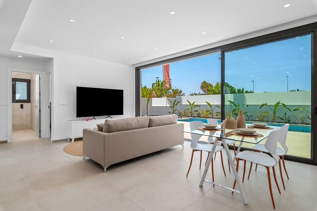 3 soveværelse Villa til salg i Lo Pagan, San Pedro del Pinatar med swimmingpool garage - € 549.900 (Ref: 8288262)