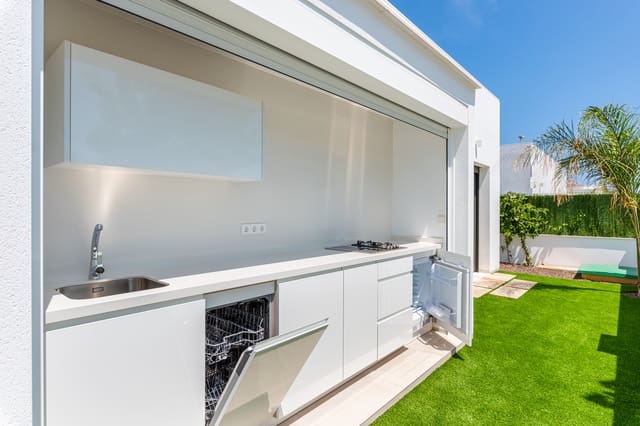 3 soveværelse Villa til salg i Lo Pagan, San Pedro del Pinatar med swimmingpool garage - € 549.900 (Ref: 8288262)