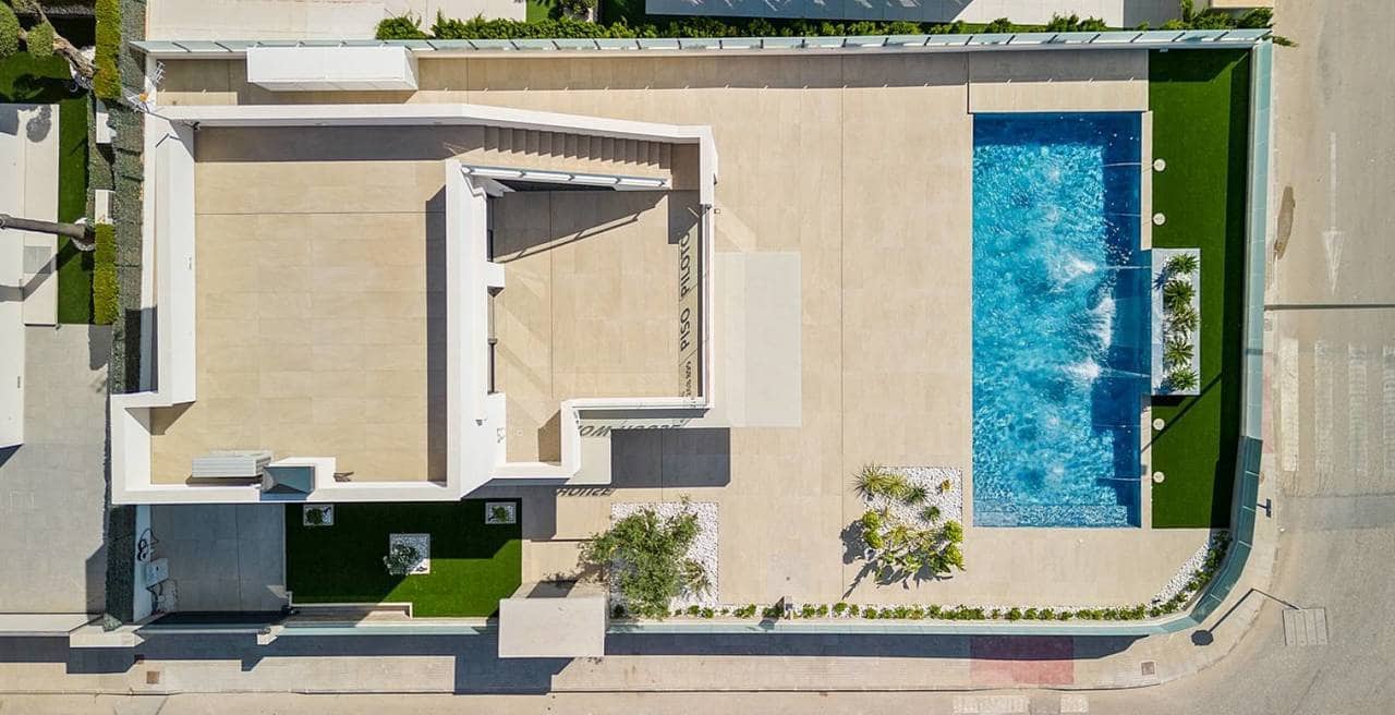 3 bedroom Villa for sale in Campoamor with pool - € 975,000 (Ref: 8299183)