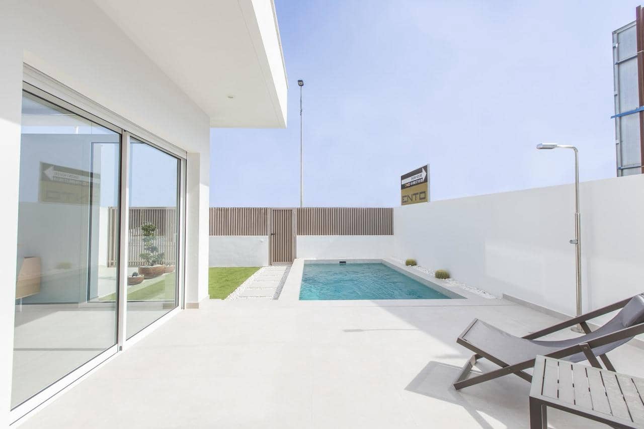 3 soveværelse Villa til salg i San Javier med swimmingpool - € 495.000 (Ref: 8300867)