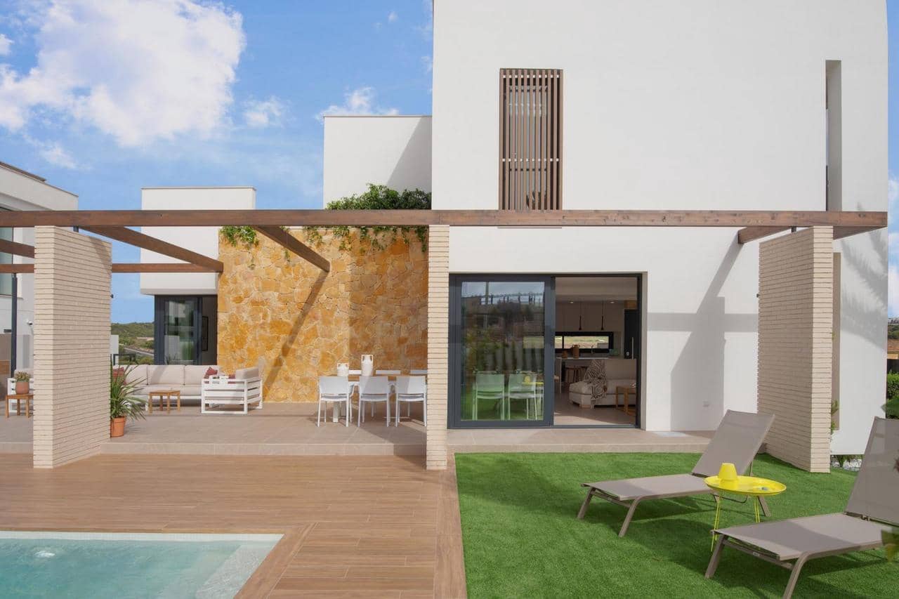 4 bedroom Villa for sale in Orihuela Costa with pool garage - € 1,390,000 (Ref: 8301327)
