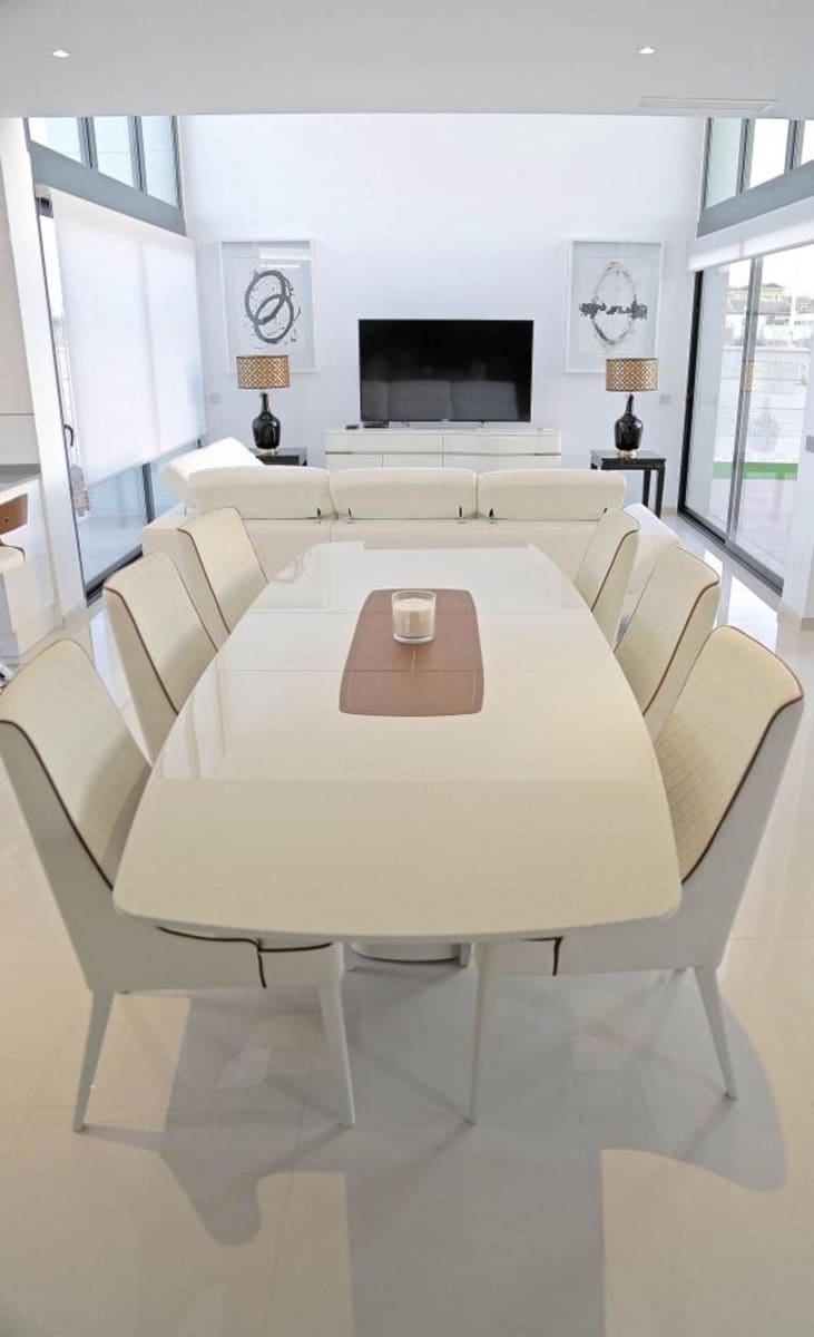 Chalet de 3 habitaciones en Orihuela Costa en venta con piscina - 995.000 € (Ref: 8301328)