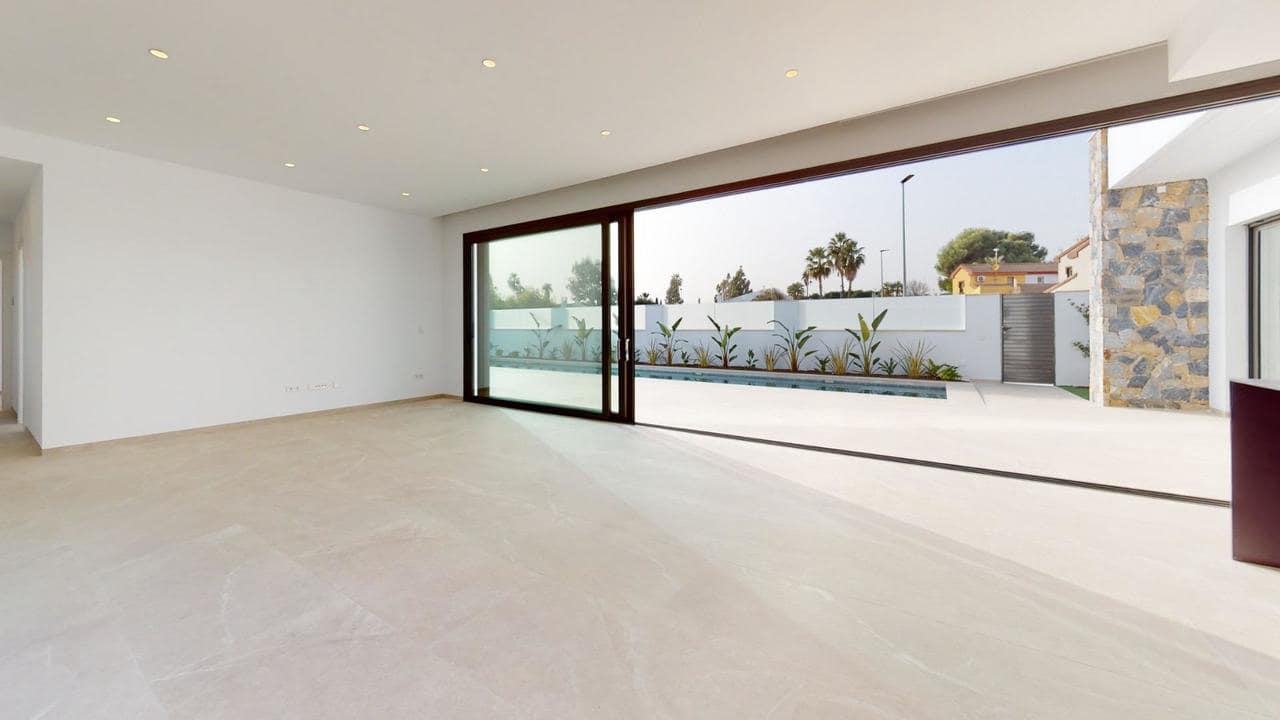 3 sovrum Villa till salu i Los Alcazares med pool - 739 900 € (Ref: 8327615)