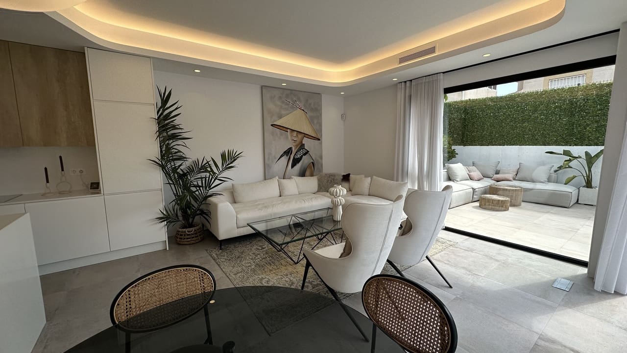 3 soveværelse Villa til salg i Los Altos med swimmingpool garage - € 489.000 (Ref: 8335646)