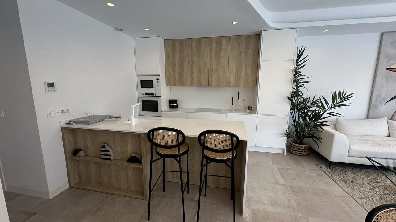 3 soveværelse Villa til salg i Los Altos med swimmingpool garage - € 489.000 (Ref: 8335646)