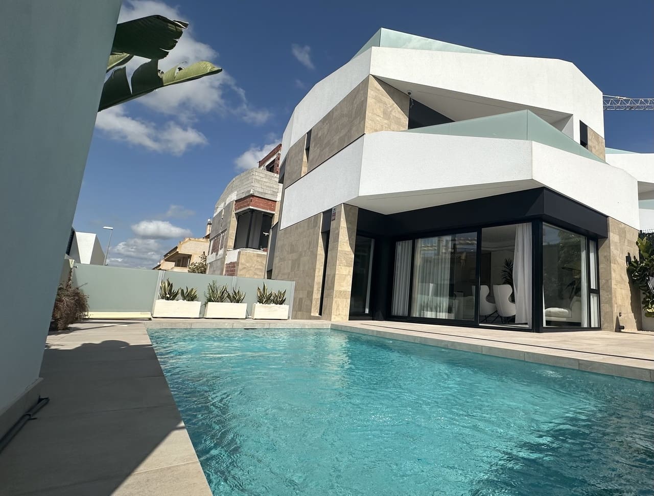 3 soveværelse Villa til salg i Los Altos med swimmingpool garage - € 489.000 (Ref: 8335646)