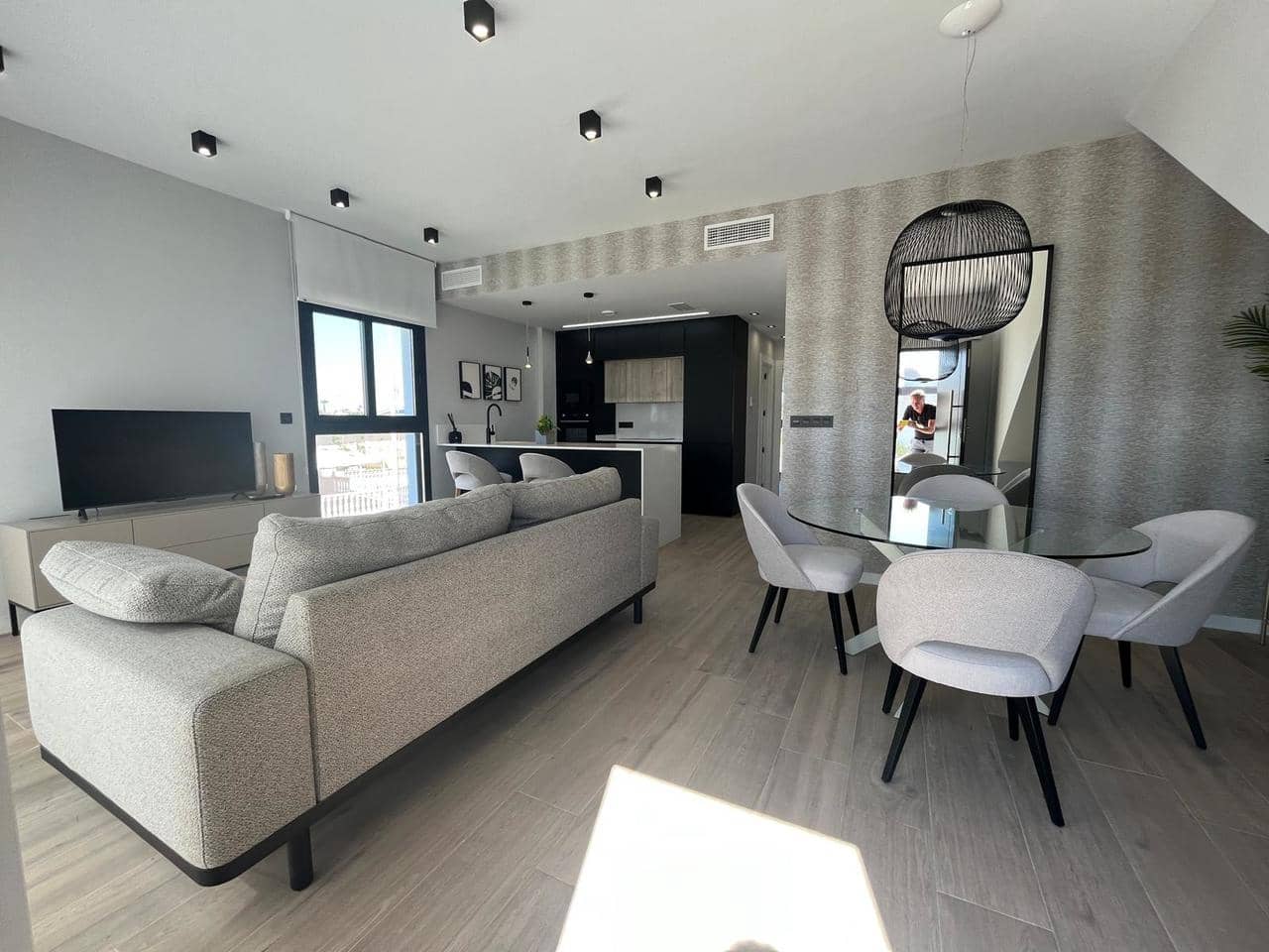 2 makuuhuone Kattohuoneisto myytävänä paikassa Punta Prima mukana uima-altaan 
autotalli - 309 000 € (Ref: 8338388)